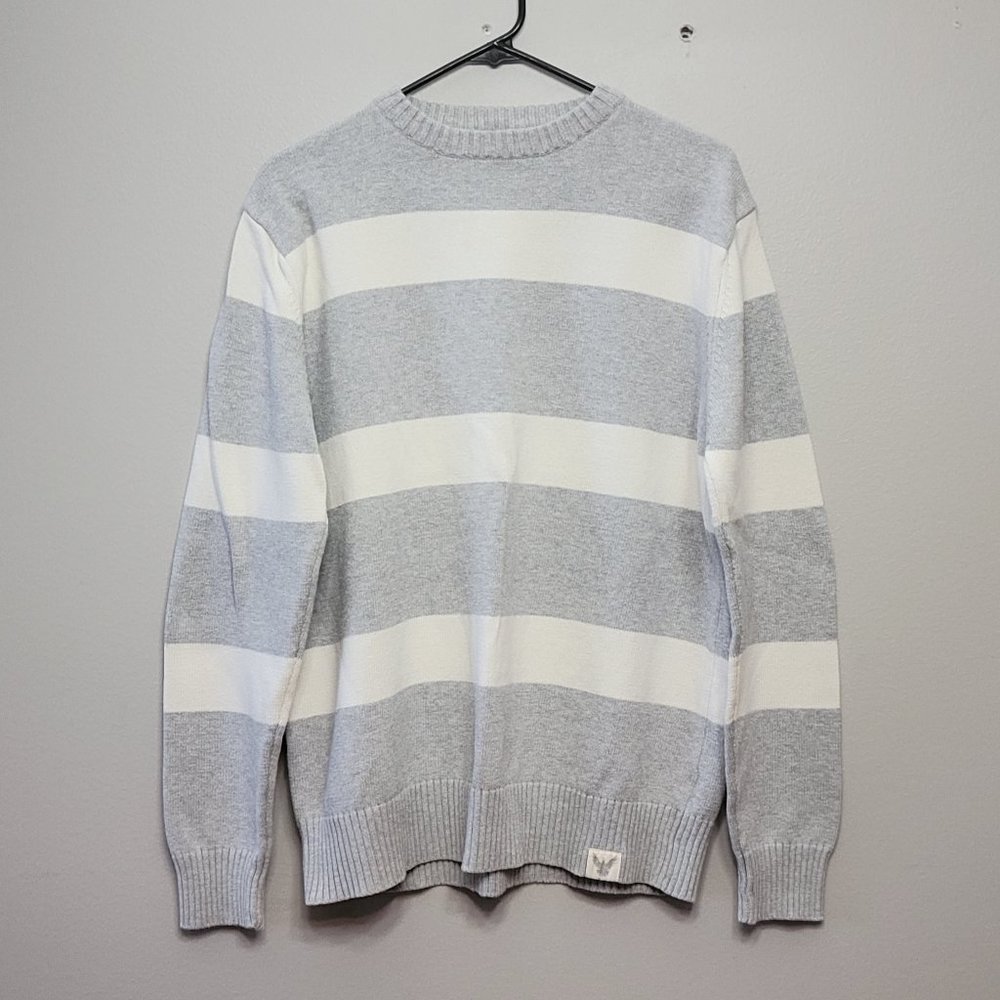 Men's sweater size Large